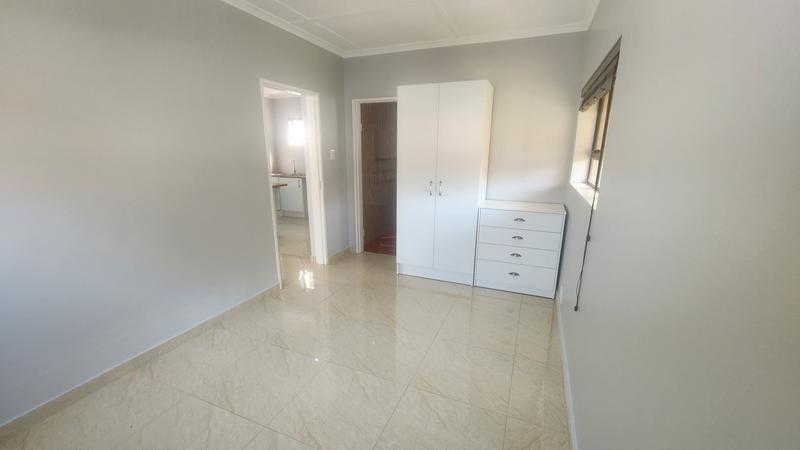 To Let 1 Bedroom Property for Rent in Vierlanden Western Cape